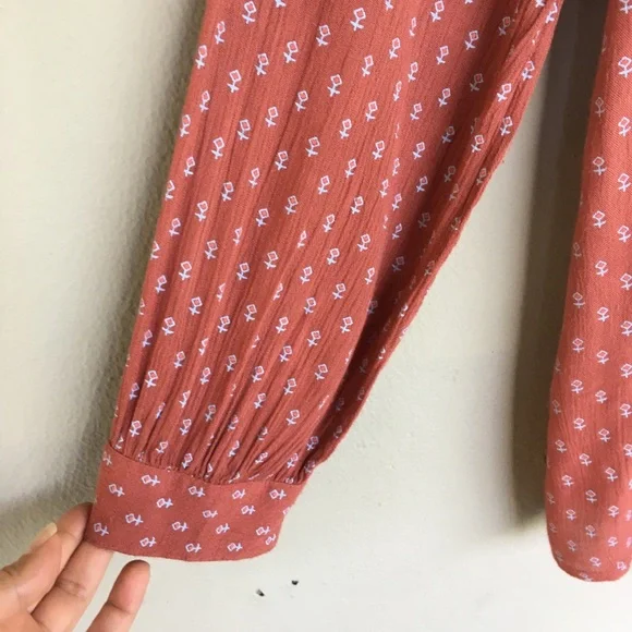 Free People Boho Printed Shirt Size Medium 1/2 Button Long Sleeves Rushing Back - Picture 5 of 10